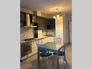 Trilocale in Vendita a Cascina, zona San Lorenzo Alle Corti, 185'000&euro;, 66 m², con Box