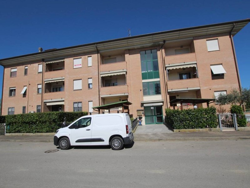 Quadrilocale in Vendita a Siena, 145'000&euro;, 58 m², arredato, con Box