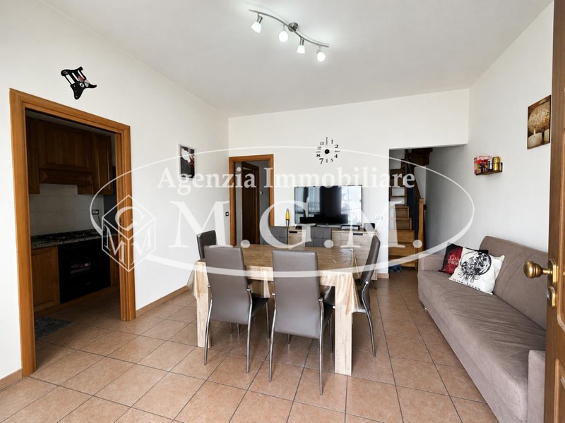 Quadrilocale in Vendita a Castelfranco di Sotto, 175'000&euro;, 85 m², con Box