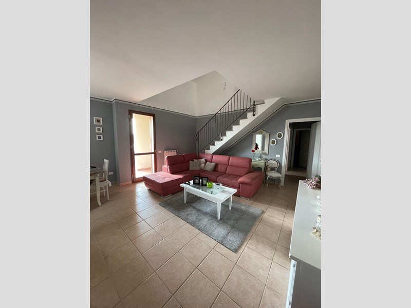 Appartamento in Vendita a Peccioli, 225'000&euro;, 150 m², arredato