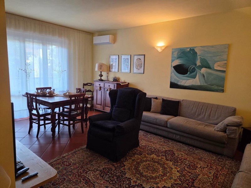 Quadrilocale in Vendita a Poggio a Caiano, 400'000&euro;, 116 m², con Box