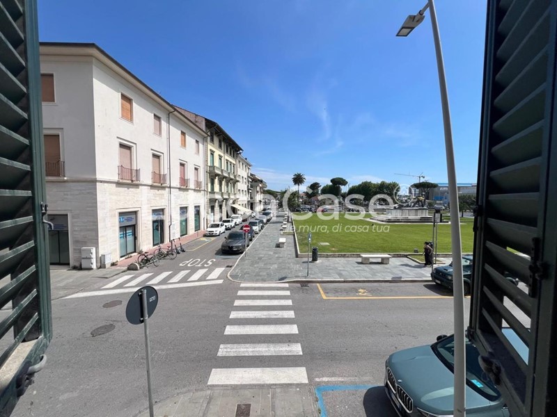 Appartamento in Vendita a Viareggio, 215'000&euro;, 92 m², arredato