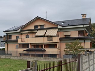 Quadrilocale in Vendita a San Giorgio su Legnano, 142'173&euro;, 171 m², con Box