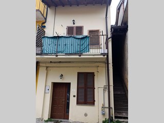 Quadrilocale in Vendita a Canonica d'Adda, 42'715&euro;, 124 m²