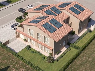 Quadrilocale in Vendita a Pontedera, 295'000&euro;, 100 m², con Box