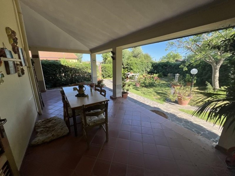 Quadrilocale in Vendita a Piombino, zona Baratti, 298'000&euro;, 100 m², arredato