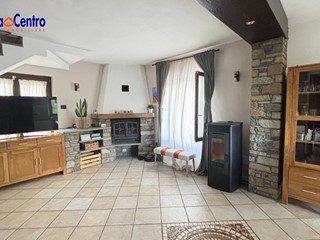 Quadrilocale in Vendita a Gignod, 275'000&euro;, 151 m²