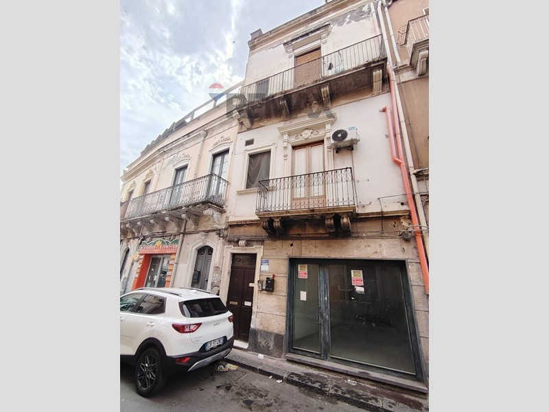 Bilocale in Vendita a Paternò, 50'000&euro;, 64 m²