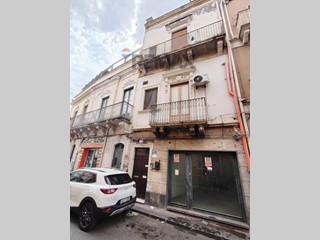 Bilocale in Vendita a Paternò, 50'000&euro;, 64 m²