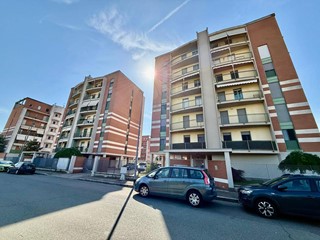 Trilocale in Vendita a Alessandria, 128'000&euro;, 76 m²