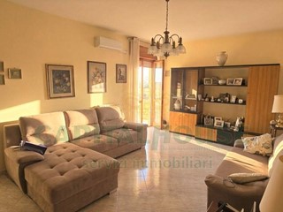 Bilocale in Vendita a Caserta, 85'000&euro;, 80 m²