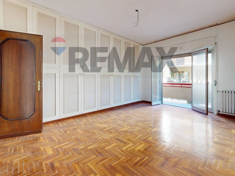 Appartamento in Vendita a Palermo, 310'000&euro;, 165 m²