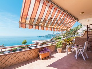 Quadrilocale in Vendita a Letojanni, 159'000&euro;, 56 m²