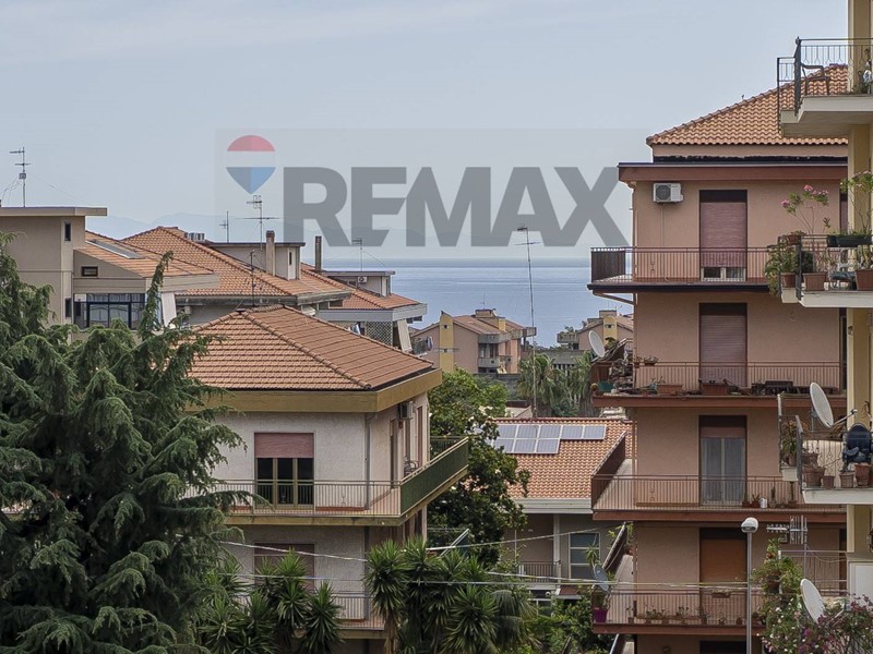 Quadrilocale in Vendita a Giarre, 79'000&euro;, 98 m²