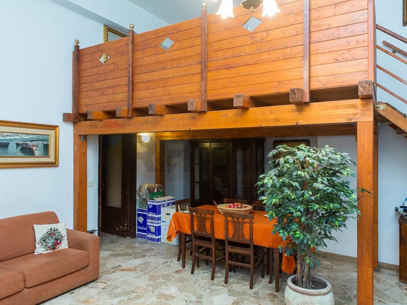 Trilocale in Vendita a Misterbianco, 55'000&euro;, 90 m²