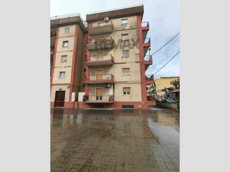 Appartamento in Vendita a Catania, 149'000&euro;, 135 m²