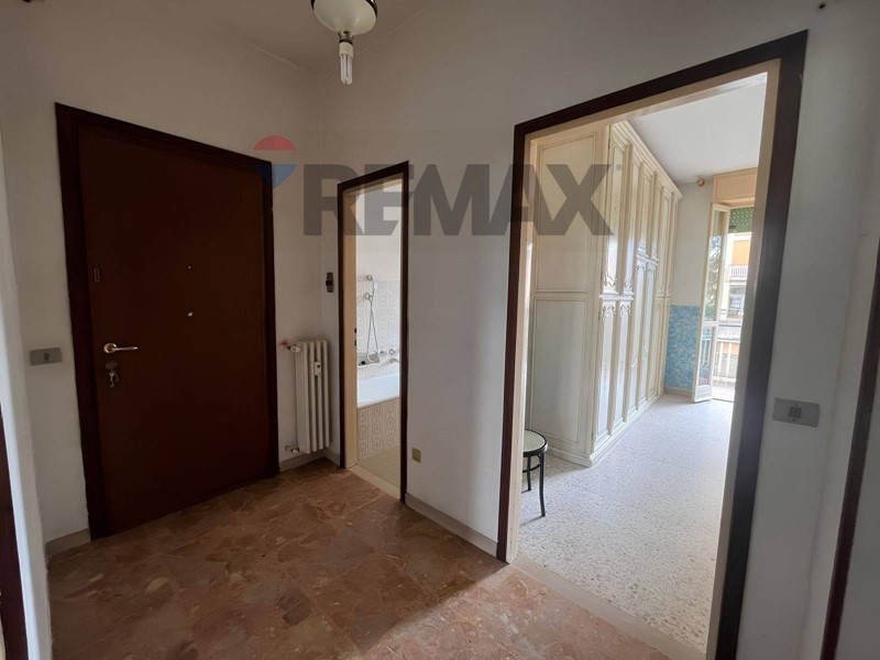 Bilocale in Vendita a Tortona, 48'000&euro;, 67 m²