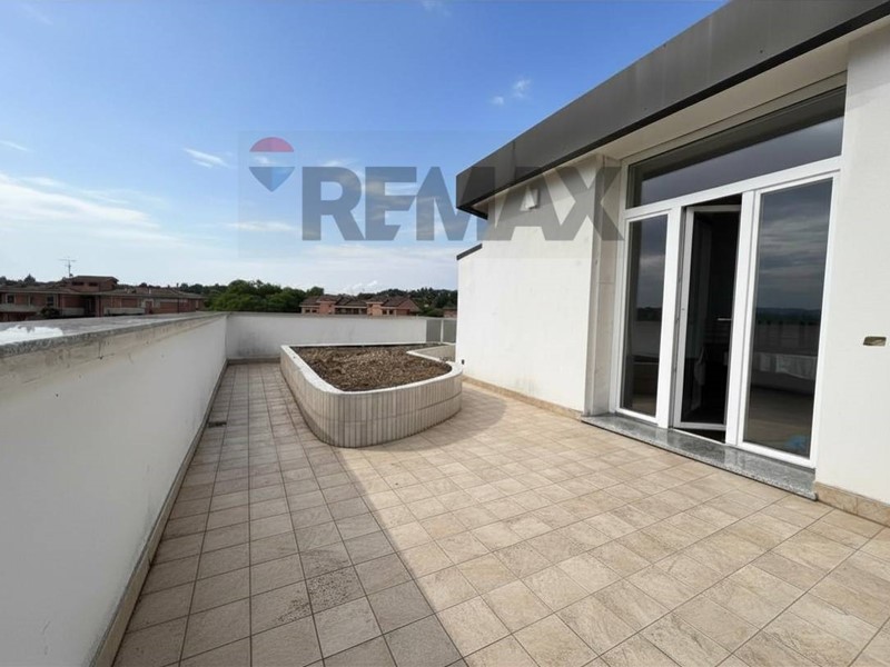 Quadrilocale in Vendita a Tortona, 128'000&euro;, 100 m²