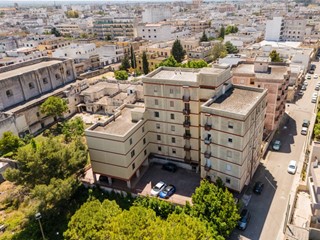 Appartamento in Vendita a Galatina, 70'000&euro;, 180 m²