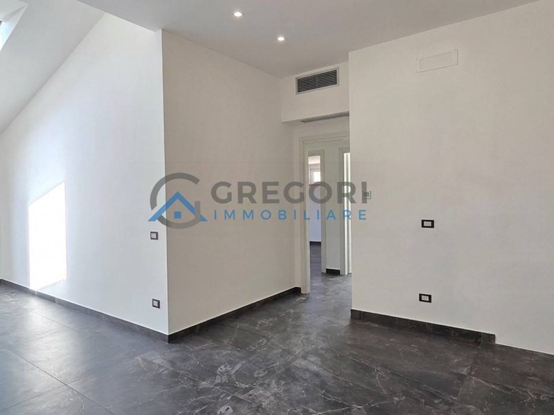 Attico in Vendita a Giulianova, 164'000&euro;, 62 m²