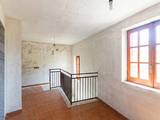 Appartamento in Vendita a Roccadaspide, 75'000&euro;, 230 m²