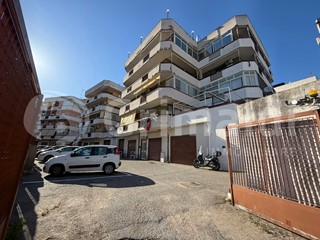 Trilocale in Vendita a Messina, 98'000&euro;, 94 m²