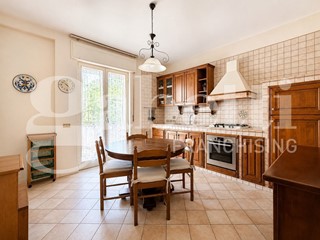 Quadrilocale in Vendita a Marano di Napoli, 158'000&euro;, 100 m²