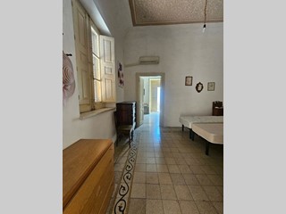 Appartamento in Vendita a Santa Teresa di Riva, 145'000&euro;, 208 m²