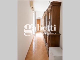 Trilocale in Vendita a Roma, 225'000&euro;, 85 m², arredato