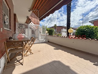 Bilocale in Vendita a Castelletto sopra Ticino, 82'000&euro;, 50 m², arredato