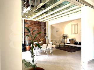 Appartamento in Vendita a Catania, 790'000&euro;, 340 m², arredato