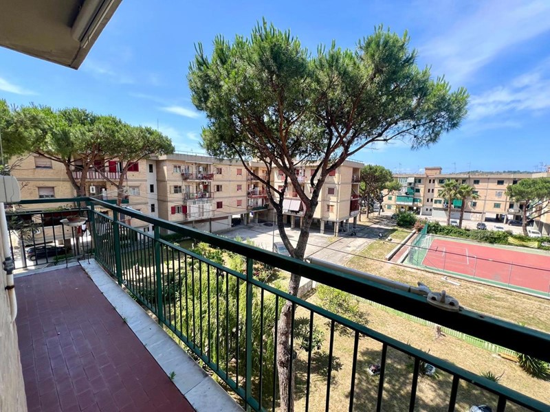 Quadrilocale in Vendita a Pozzuoli, 180'000&euro;, 125 m²