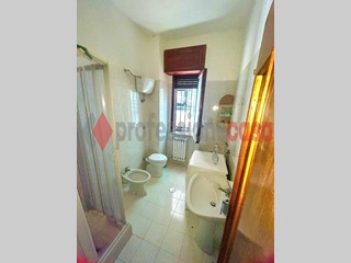 Quadrilocale in Vendita a Salerno, 170'000&euro;, 121 m²