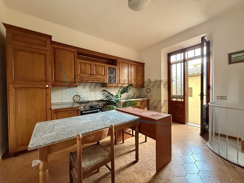 Quadrilocale in Vendita a Rosignano Marittimo, zona Rosignano Solvay, 139'000&euro;, 100 m², con Box