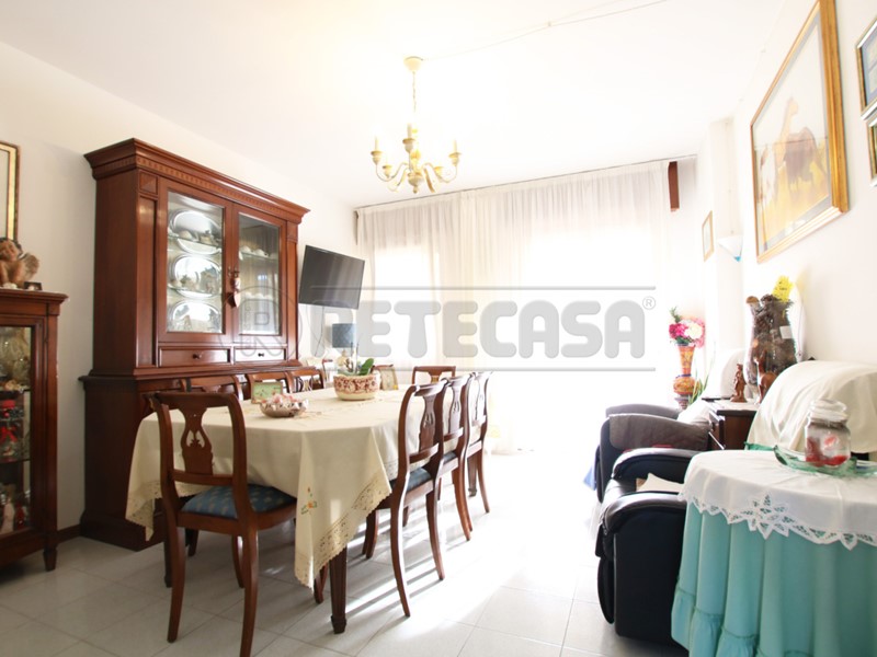 Appartamento in Vendita a Vicenza, 169'000&euro;, 128 m², con Box