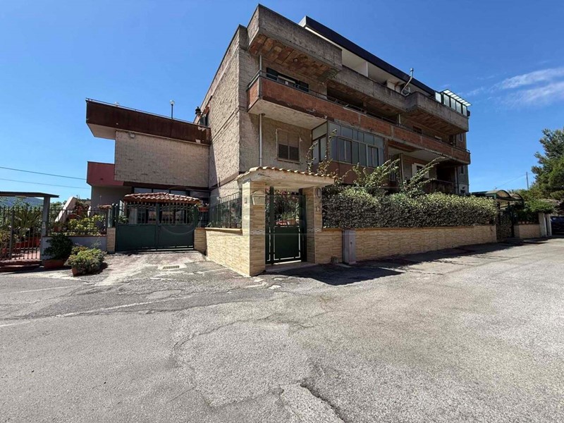 Quadrilocale in Vendita a Castel San Giorgio, 89'000&euro;, 130 m²