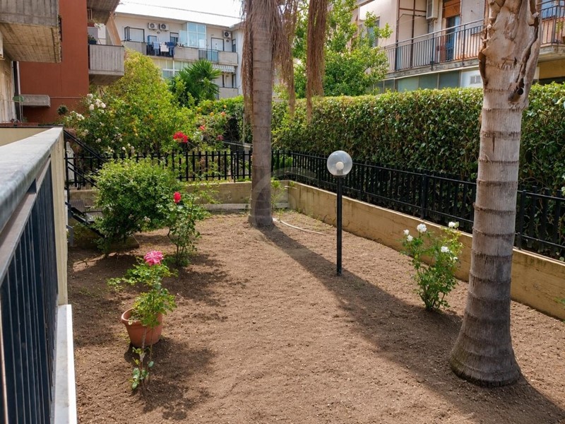 Quadrilocale in Vendita a Mascalucia, zona Centro, 159'000&euro;, 100 m², con Box