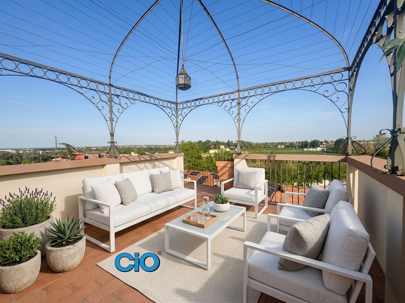 Appartamento in Vendita a Bologna, 520'000&euro;, 170 m²