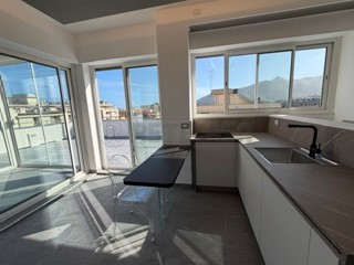 Quadrilocale in Vendita a Loano, 580'000&euro;, 75 m², arredato