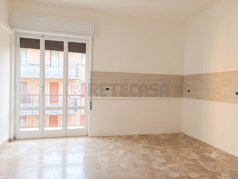 Appartamento in Vendita a Vicenza, 146'000&euro;, 126 m², con Box