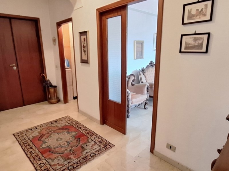 Quadrilocale in Vendita a Messina, 250'000&euro;, 160 m²