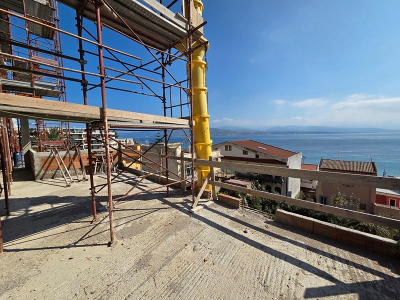 Appartamento in Vendita a Messina, 510'000&euro;, 156 m²