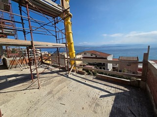 Appartamento in Vendita a Messina, 470'000&euro;, 156 m²