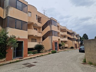 Appartamento in Vendita a Messina, 89'000&euro;, 180 m²