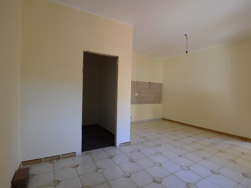 Quadrilocale in Vendita a Messina, 65'000&euro;, 89 m²