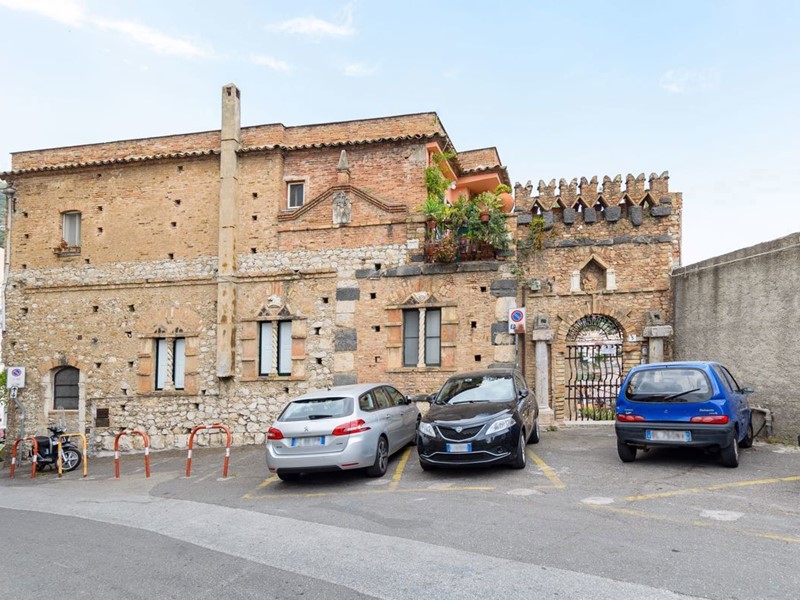Appartamento in Vendita a Taormina, 650'000&euro;, 100 m²