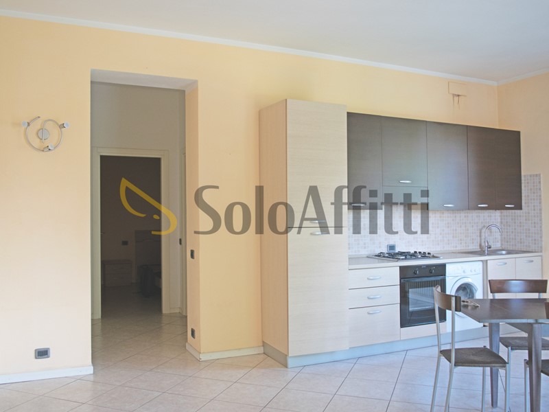 Bilocale in Affitto a Inverigo, 650&euro;, 65 m², arredato, con Box