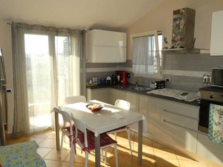 Trilocale in Vendita a Castellina Marittima, zona Le Badie, 119'000&euro;, 67 m², arredato