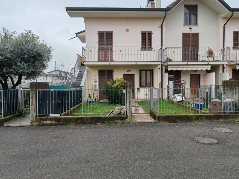 Quadrilocale in Vendita a Mornico al Serio, 80'043&euro;, 151 m², con Box