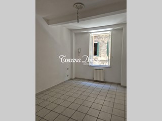 Quadrilocale in Vendita a Siena, 280'000&euro;, 90 m²